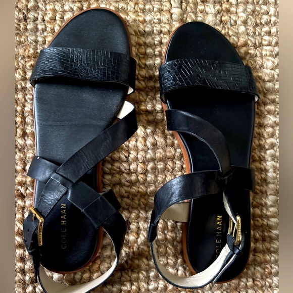 Women’s Cole Haan Black Leather Sandal size 9. - Picture 1 of 3